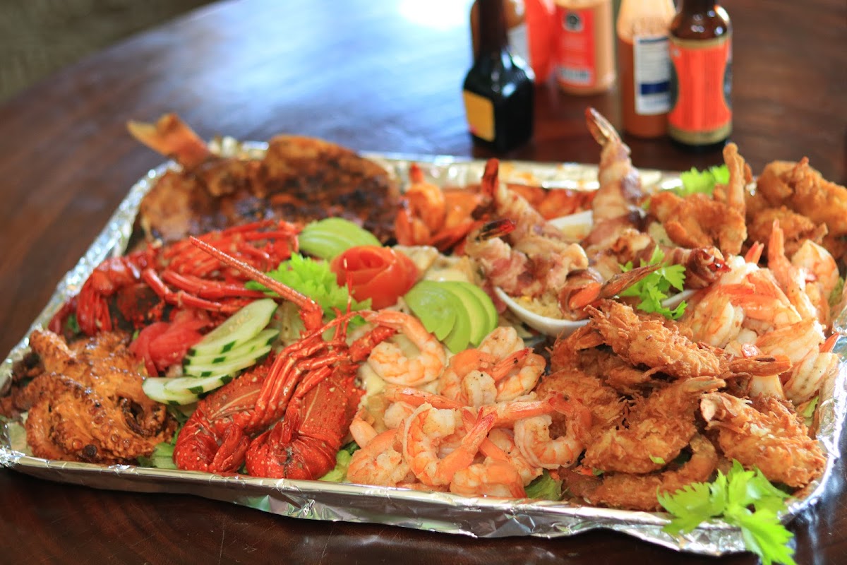 Pichon Restaurant Bar & Grill-3